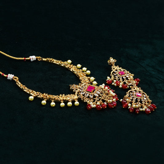 Matte finish ruby-white beaded block stone necklace (ME14N)