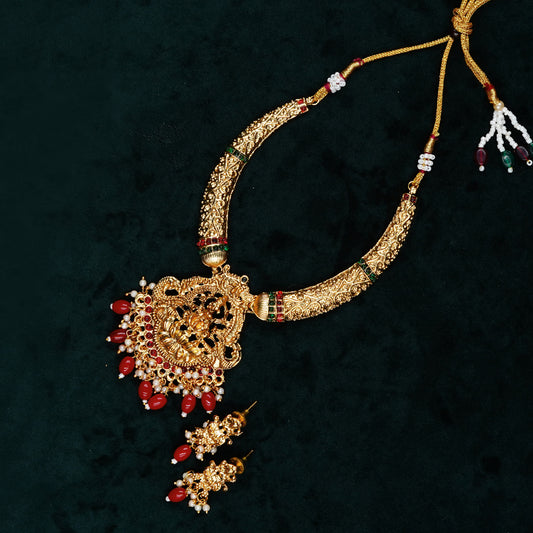Temple Jewellery With Red Bead Hanging Pendants Neckpiece Set (ME5N)