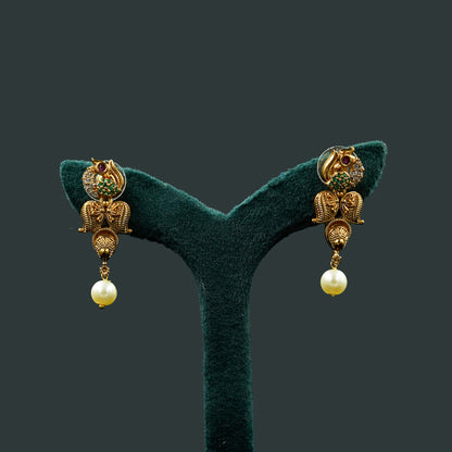Gopika Pearl Antique Necklace Set (SJ31N)