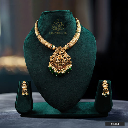 Lakshmi Pendant Short Necklace Set (ME5N1)