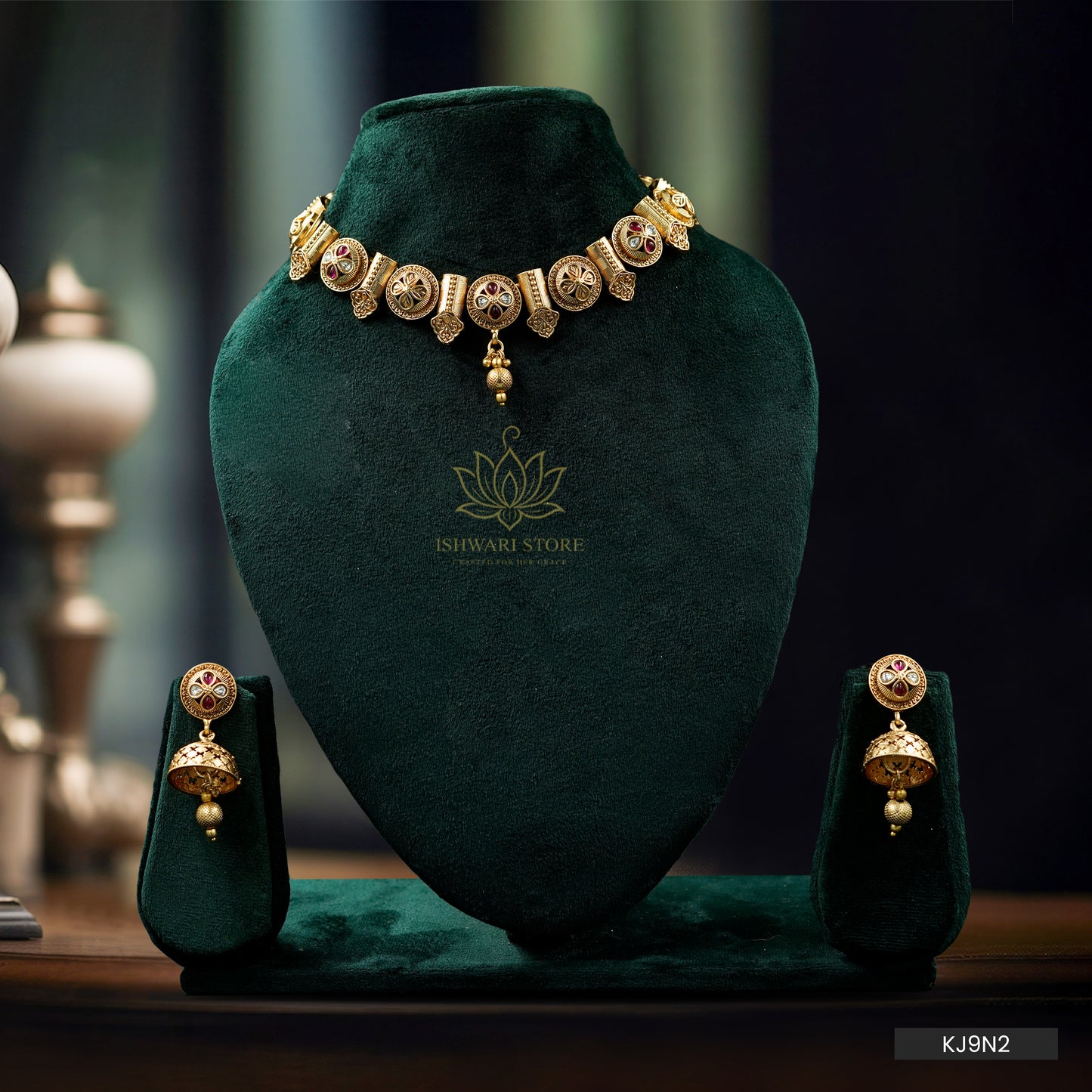 Ishwari Antique Temple Necklace Set (KJ9N2)