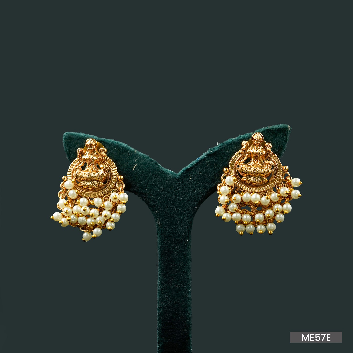 Earrings (ME57E)