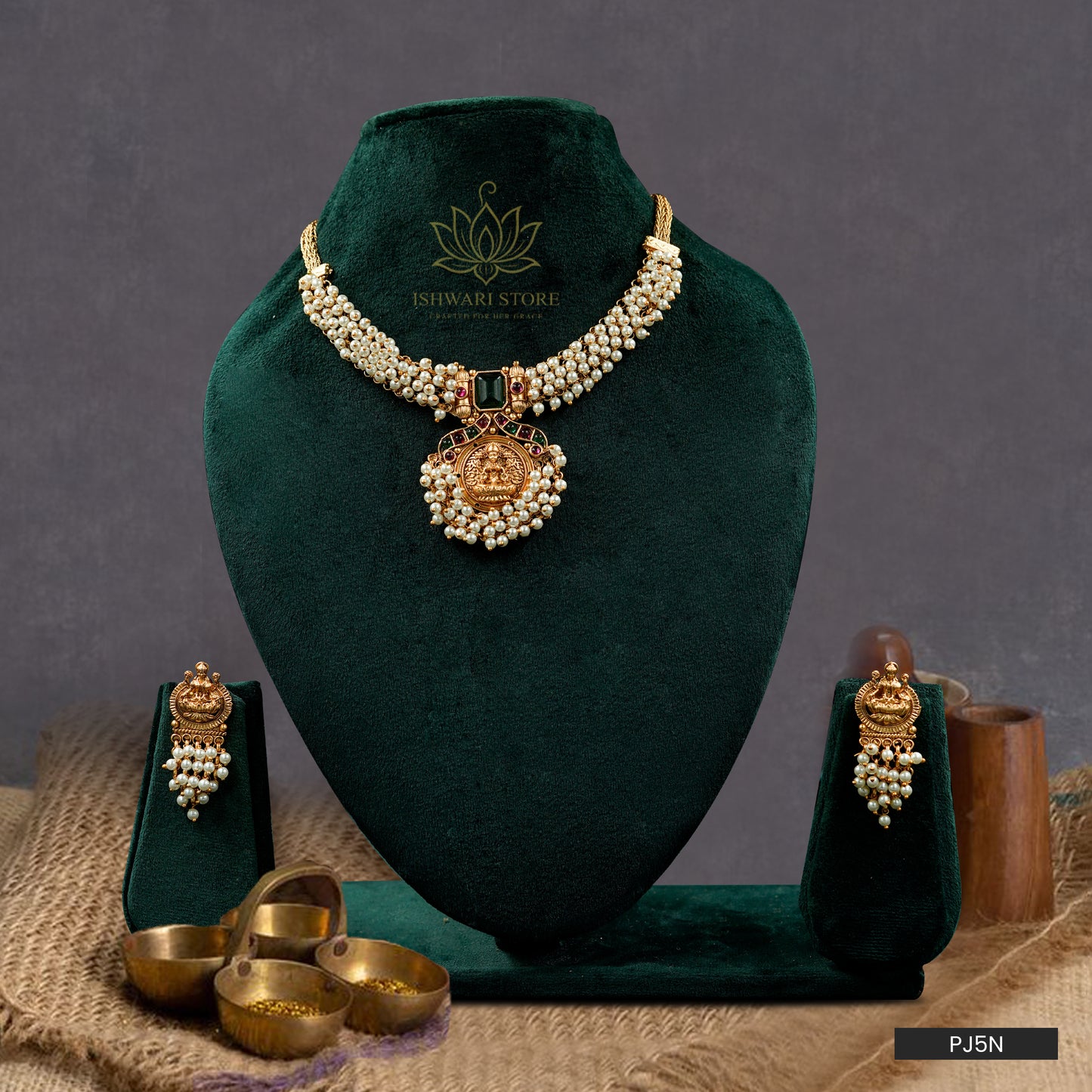 Ishwari Traditional Temple Jewelry Set (PJ5N)