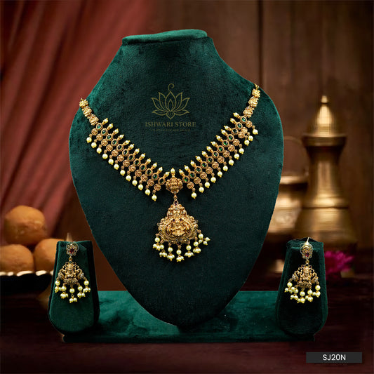Divine Lakshmi Pearl Choker Set (SJ20N)